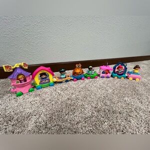 Fisher price little people Disney princess parade train